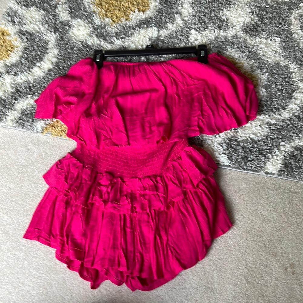 pink dress